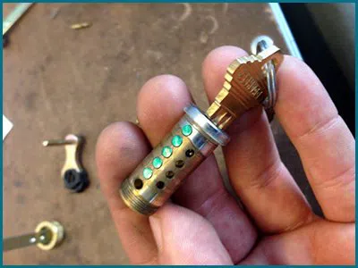 Father Son Locksmith Shop Louisville, KY 502-610-1000 - 65-9